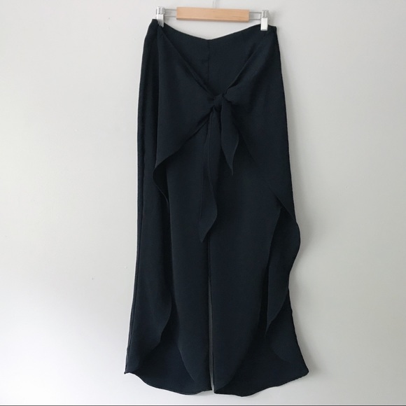 Zara Pants - New Zara Navy Blue Crop Layered Ruffle Tie Pants